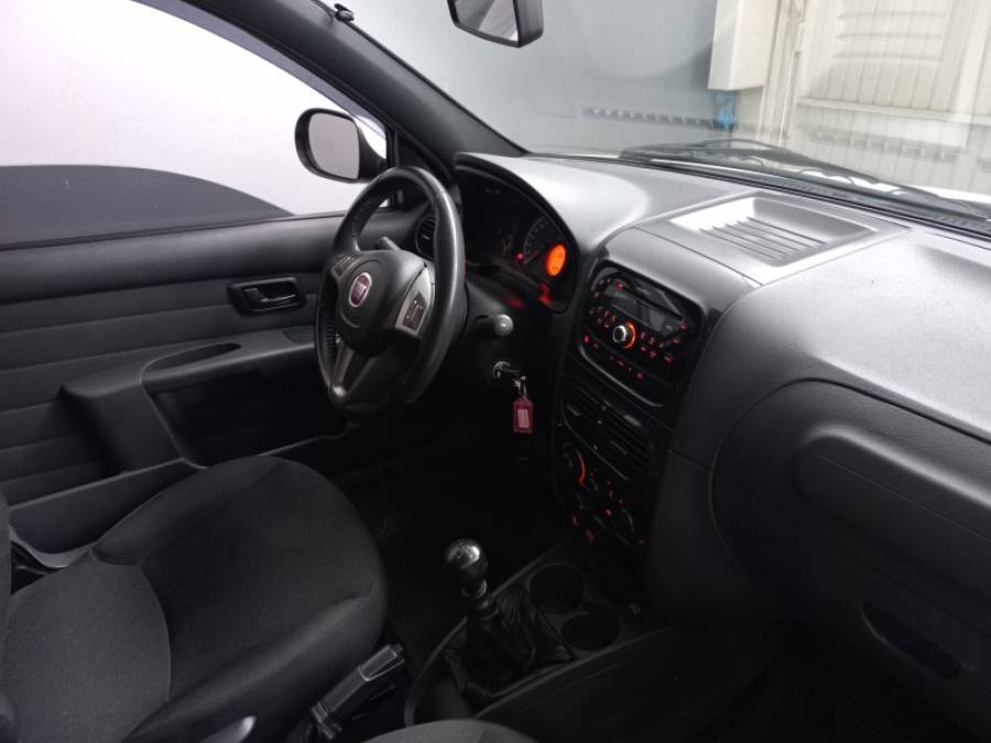 FIAT - STRADA - 2018/2019 - Branca - R$ 76.000,00