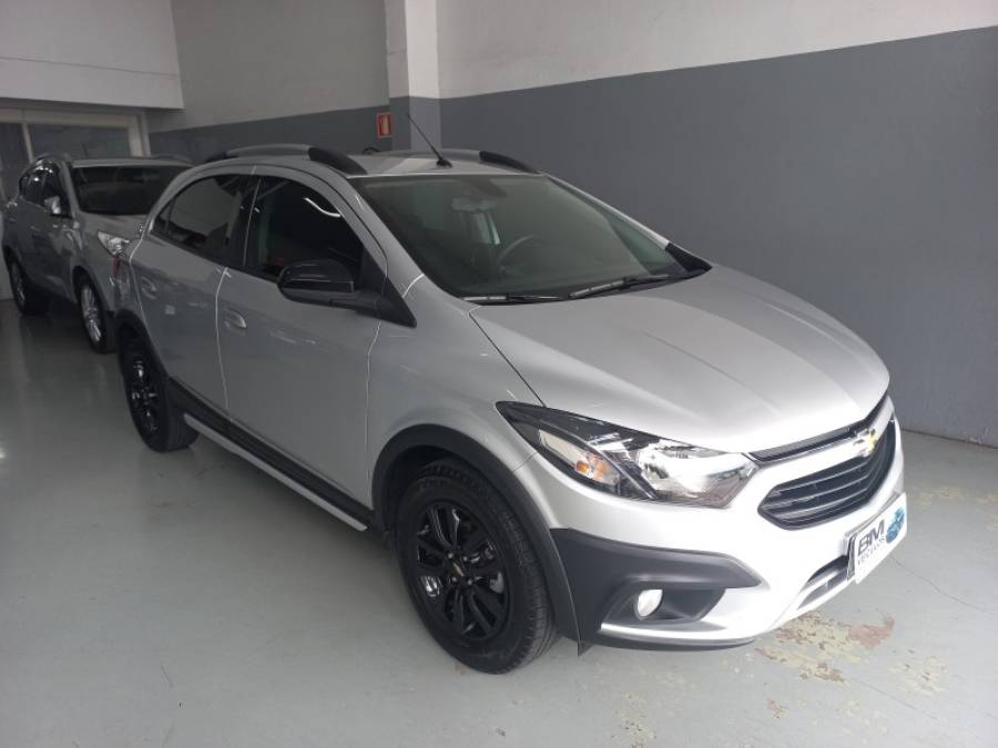 CHEVROLET - ONIX - 2019/2019 - Prata - R$ 75.000,00