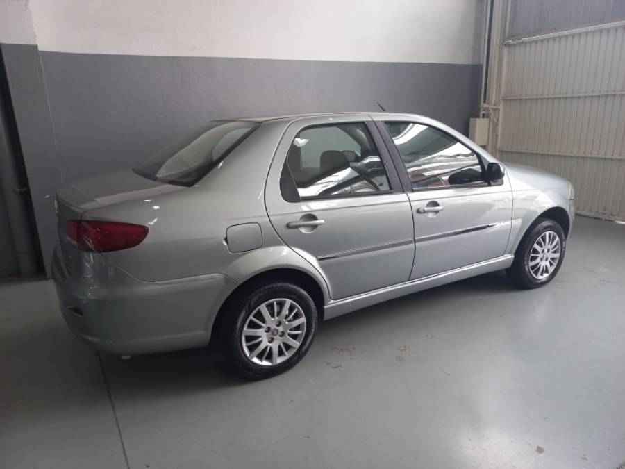 FIAT - SIENA - 2010/2010 - Cinza - R$ 29.000,00