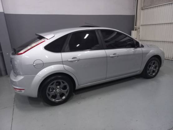 FORD - FOCUS - 2011/2011 - Prata - R$ 44.000,00