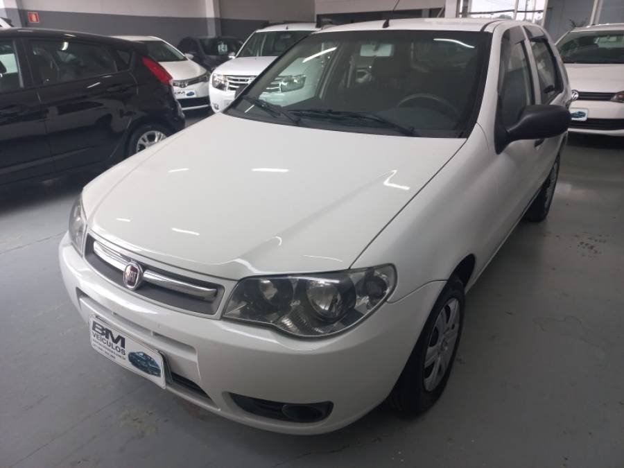 FIAT - PALIO - 2012/2013 - Branca - R$ 33.000,00