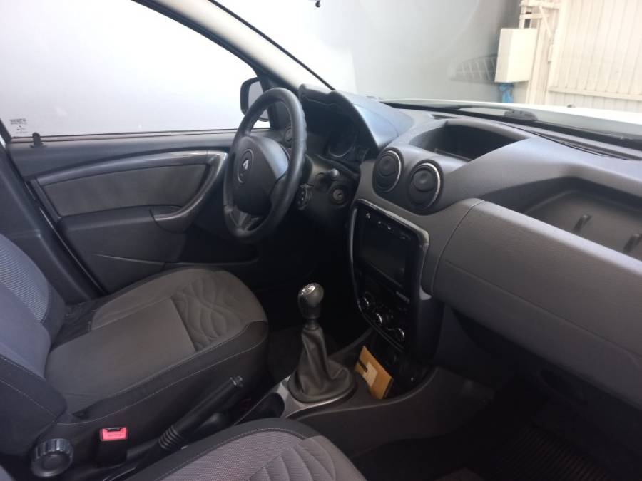 RENAULT - DUSTER - 2013/2014 - Branca - R$ 53.000,00