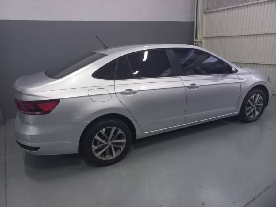 VOLKSWAGEN - VIRTUS - 2018/2019 - Prata - R$ 74.000,00
