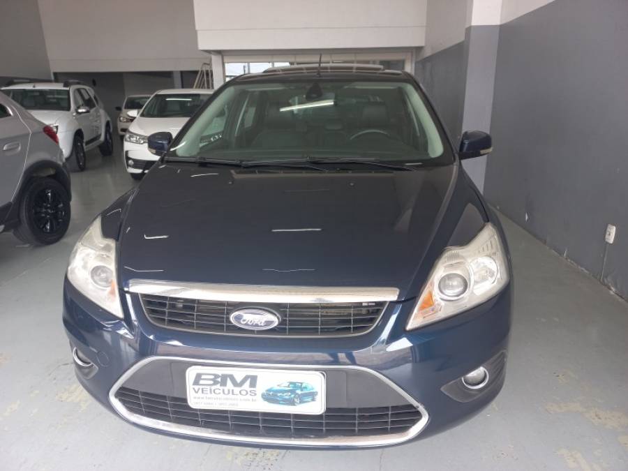 FORD - FOCUS - 2012/2013 - Azul - R$ 52.000,00