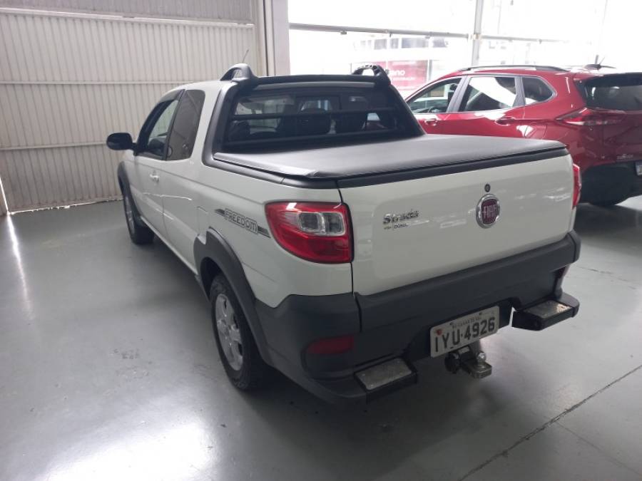 FIAT - STRADA - 2018/2019 - Branca - R$ 76.000,00