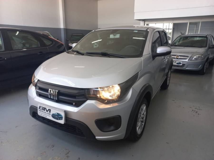 FIAT - MOBI - 2022/2022 - Prata - R$ 52.000,00