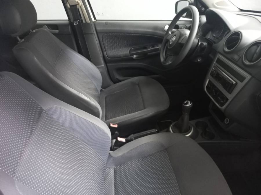 VOLKSWAGEN - GOL - 2014/2015 - Branca - R$ 39.900,00