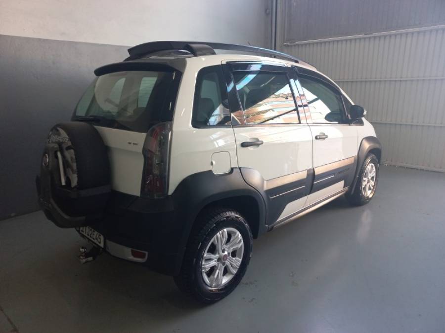 FIAT - IDEA - 2012/2012 - Branca - R$ 35.000,00