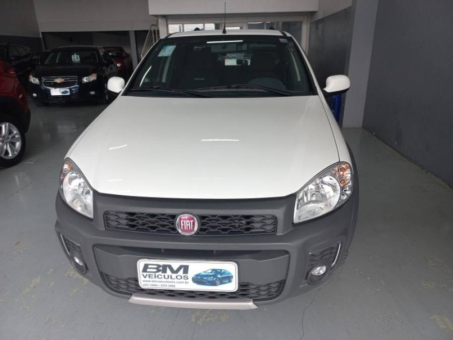 FIAT - STRADA - 2018/2019 - Branca - R$ 76.000,00