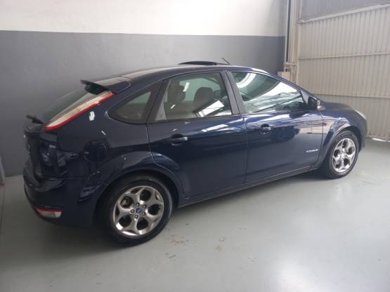 FORD - FOCUS - 2012/2013 - Azul - R$ 52.000,00