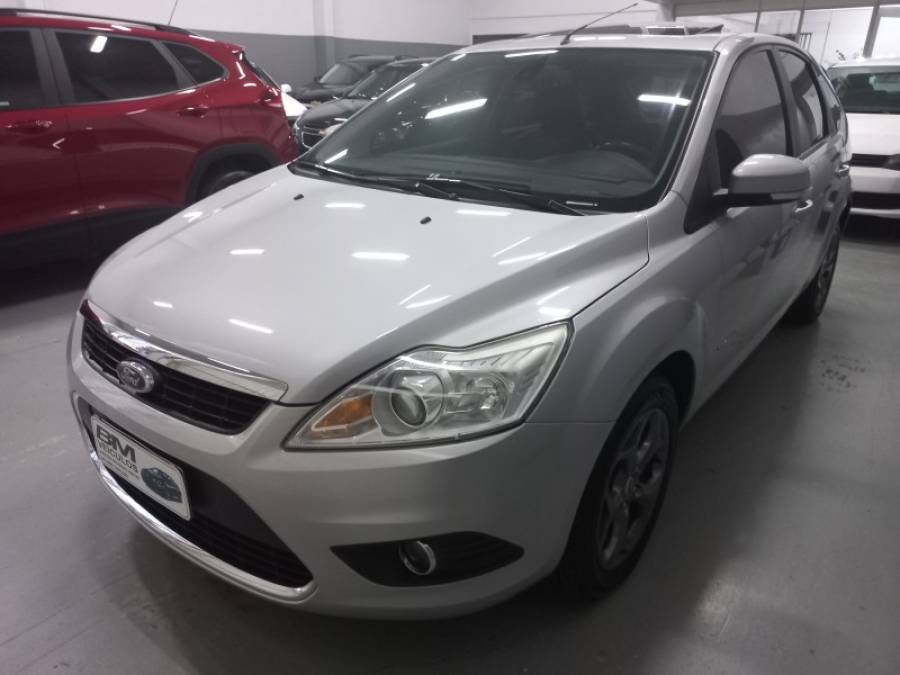 FORD - FOCUS - 2011/2011 - Prata - R$ 44.000,00