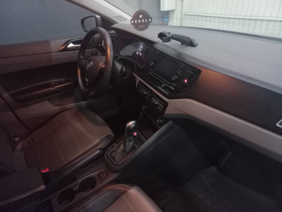 VOLKSWAGEN - VIRTUS - 2018/2019 - Prata - R$ 74.000,00