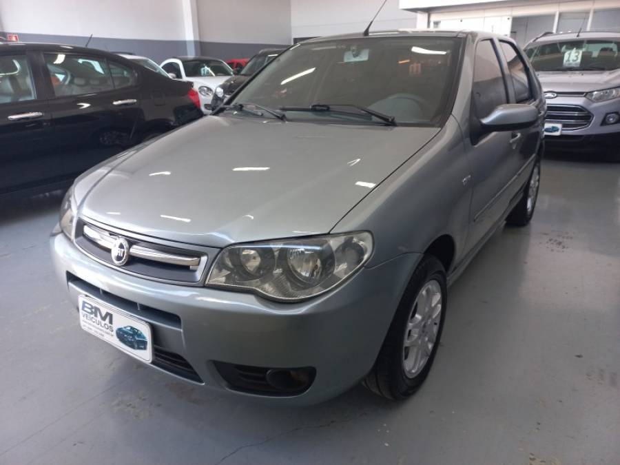 FIAT - PALIO - 2004/2005 - Cinza - R$ 26.000,00