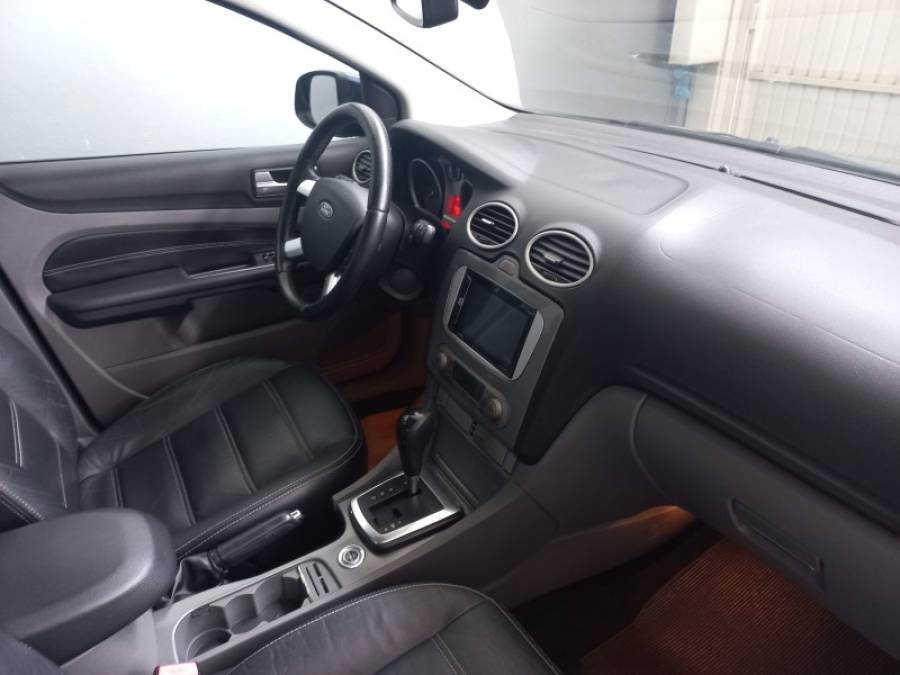 FORD - FOCUS - 2012/2013 - Azul - R$ 52.000,00