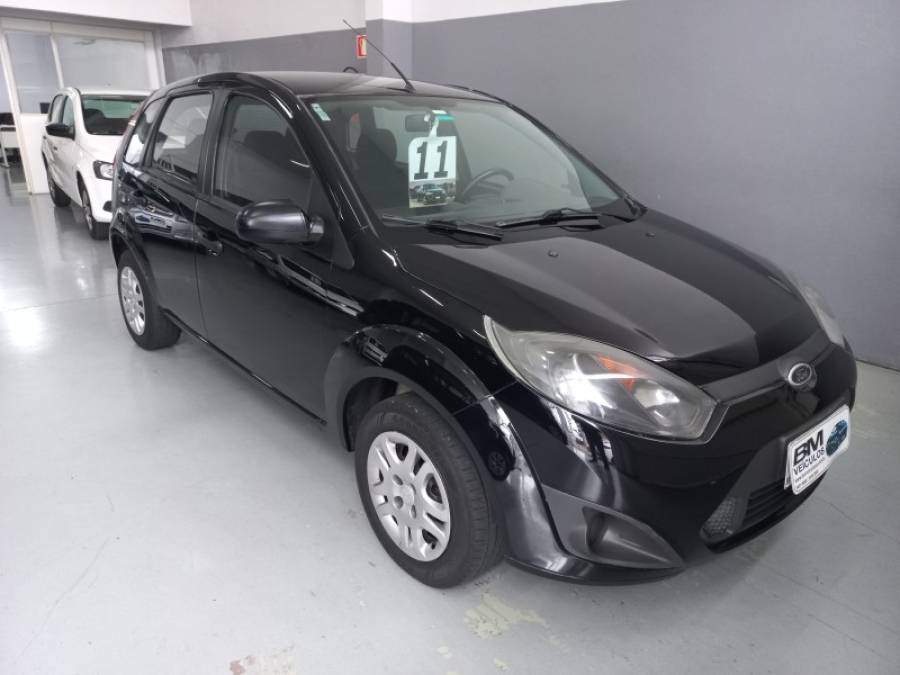 FORD - FIESTA - 2010/2011 - Preta - R$ 27.000,00