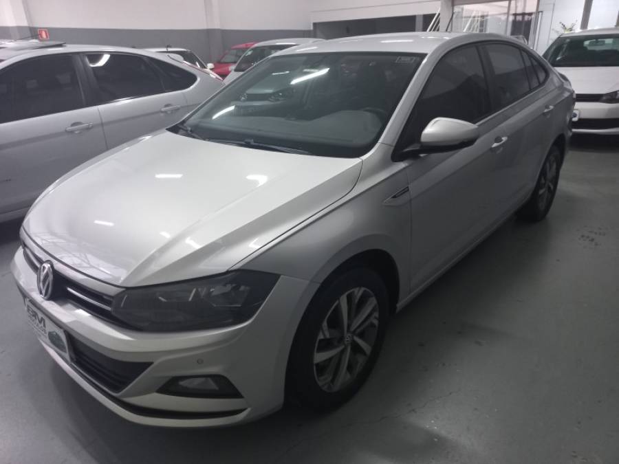 VOLKSWAGEN - VIRTUS - 2018/2019 - Prata - R$ 74.000,00