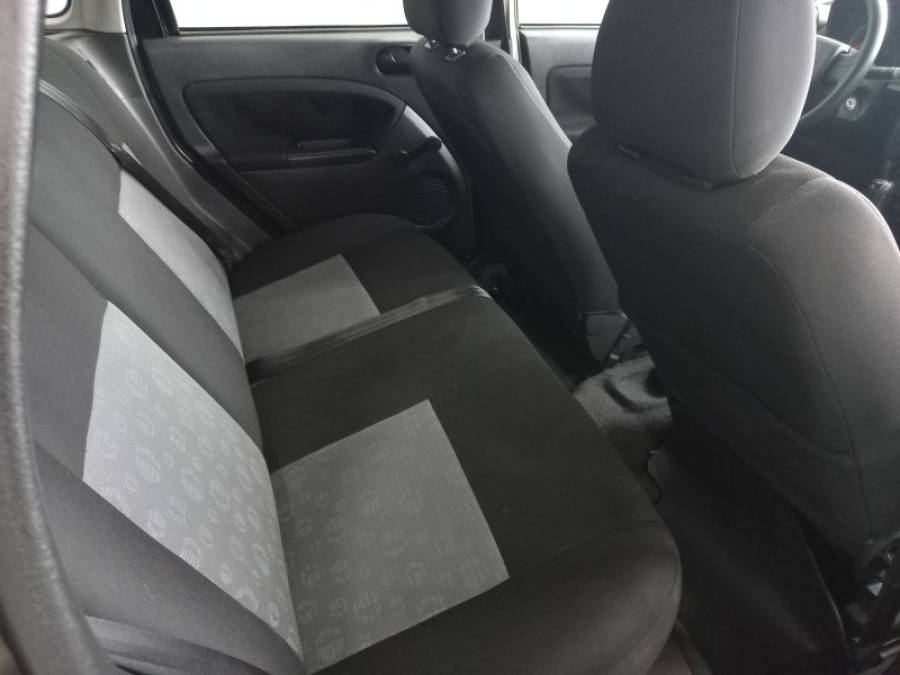 FORD - FIESTA - 2010/2011 - Preta - R$ 27.000,00