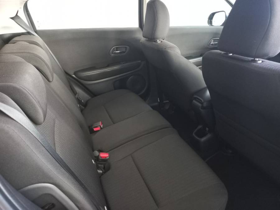 HONDA - HR-V - 2015/2016 - Preta - R$ 84.900,00