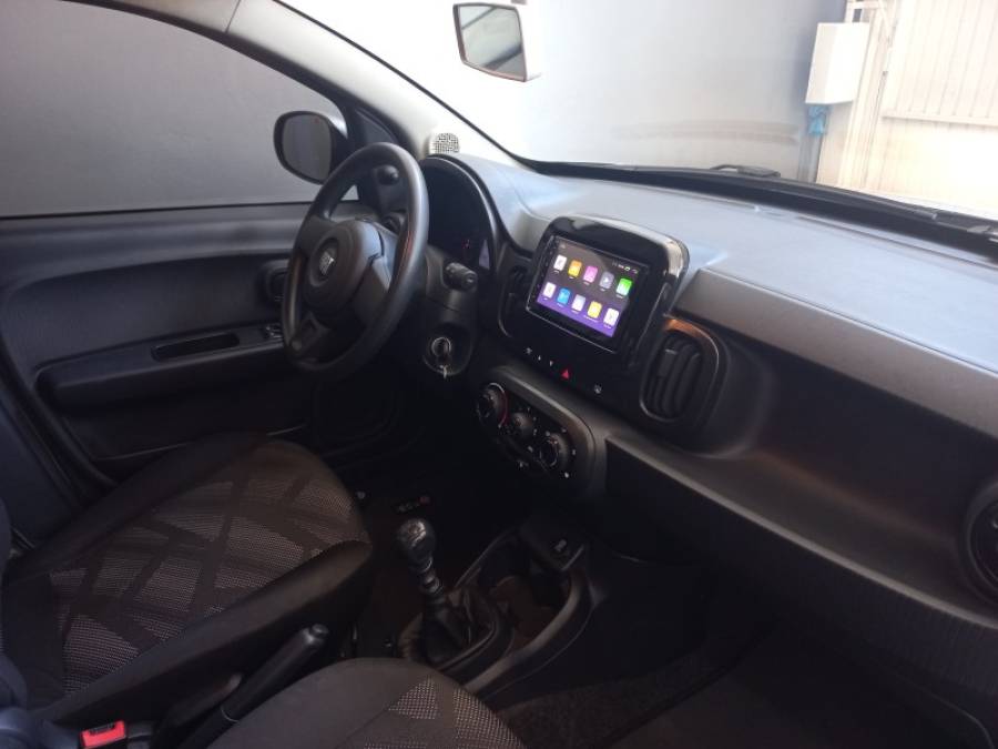FIAT - MOBI - 2022/2022 - Prata - R$ 52.000,00