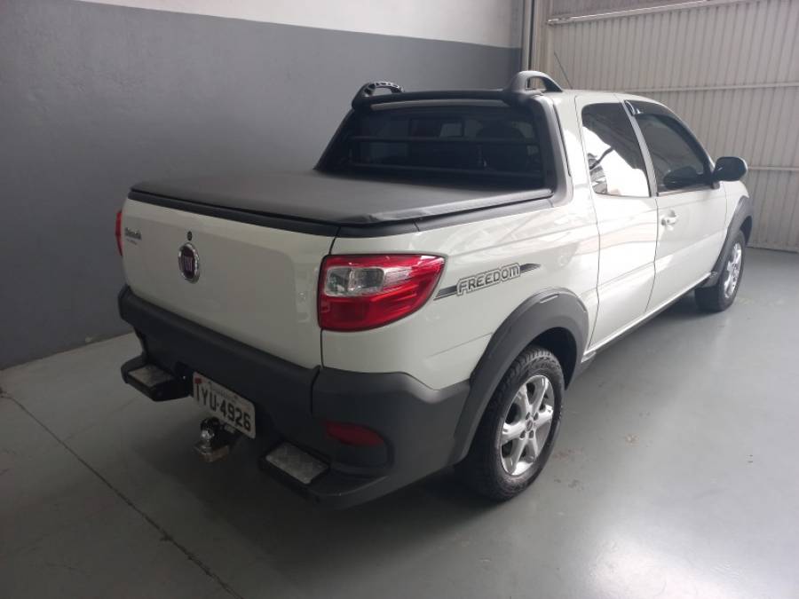 FIAT - STRADA - 2018/2019 - Branca - R$ 76.000,00