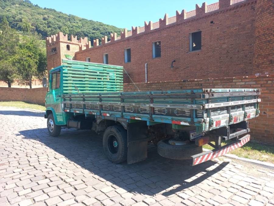 MERCEDES-BENZ - 608 - 1978/1978 - Verde - R$ 59.900,00